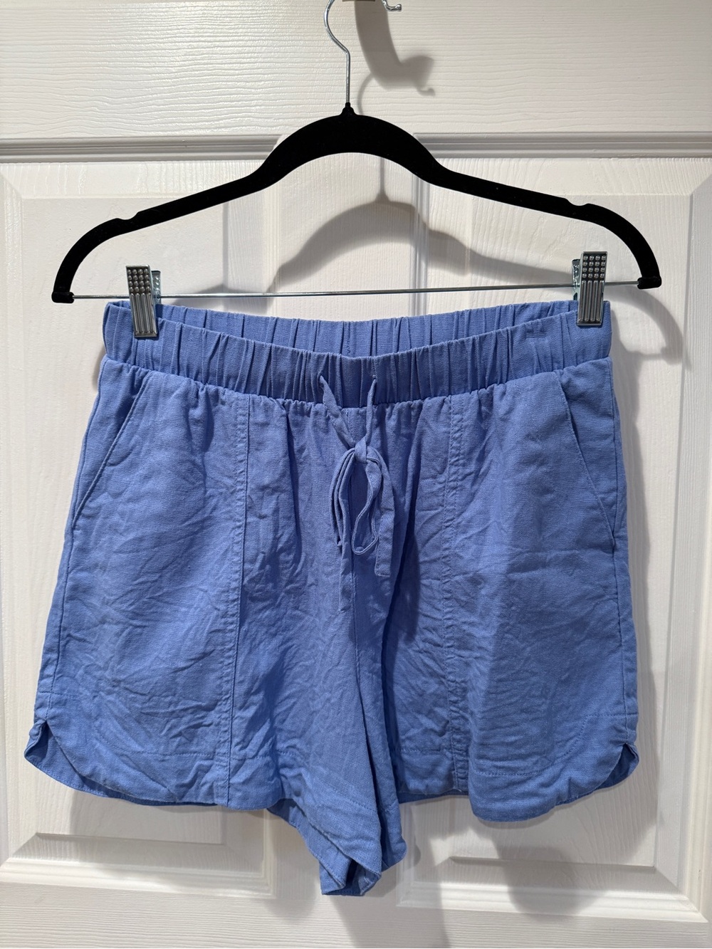 Universal Thread Women’s Blue Linen Shorts